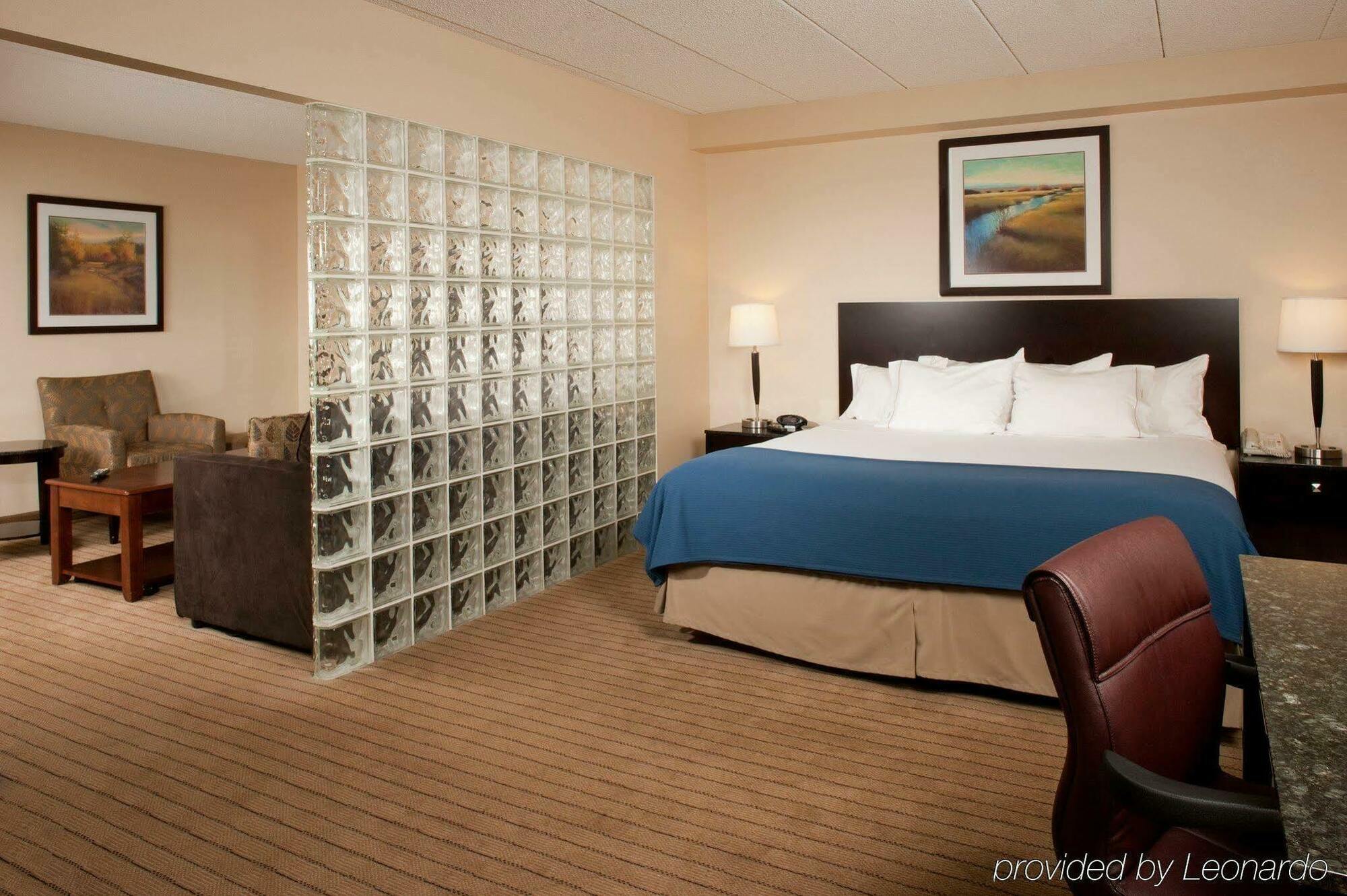 Express Boston-waltham By Ihg Hotel 3*